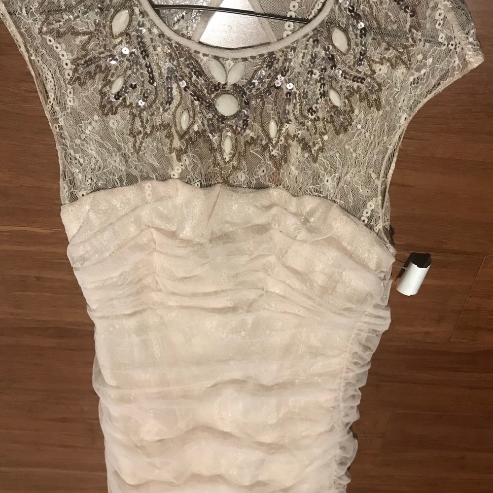 Bebe dress